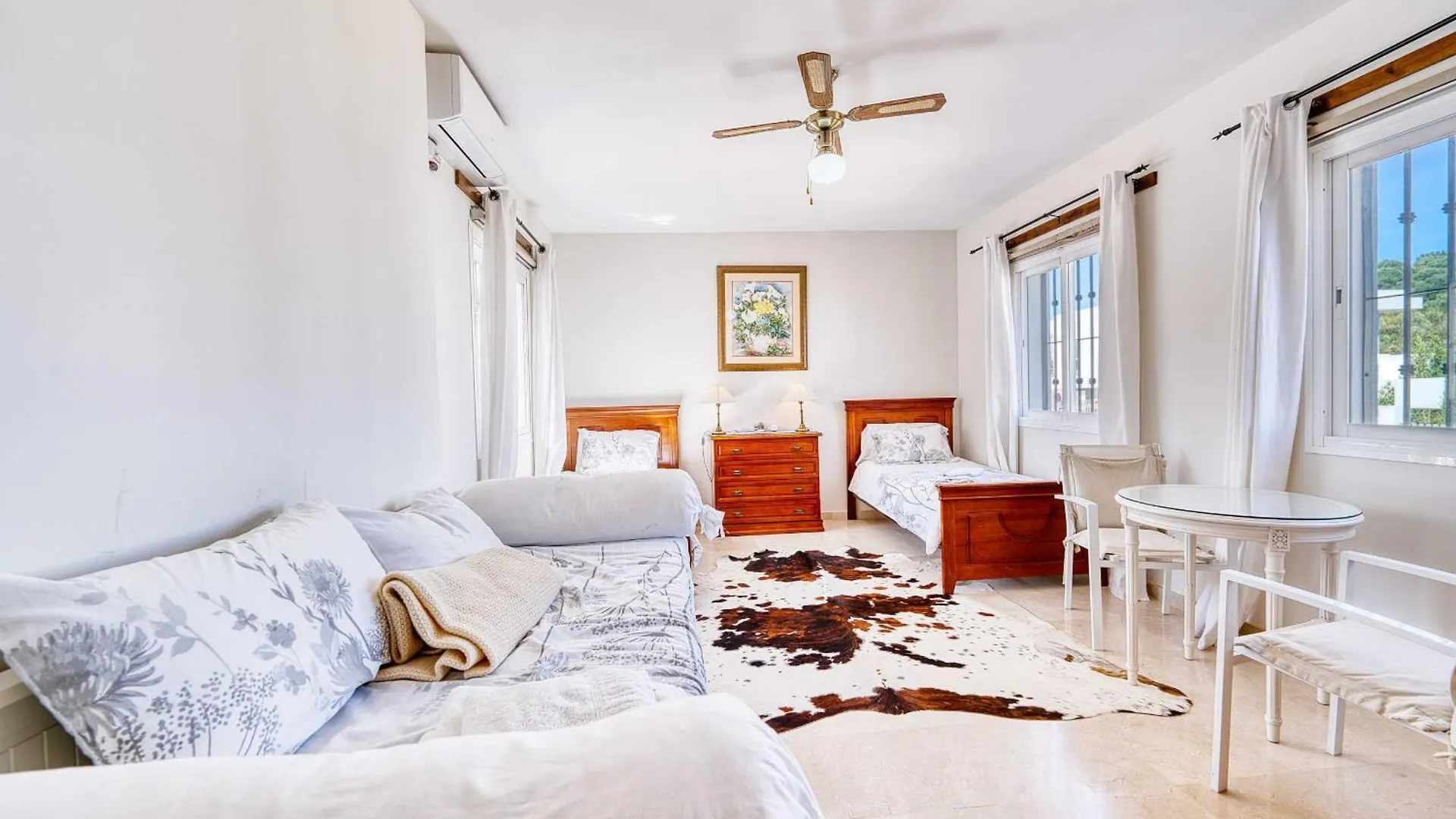 1106 Marbella Large Family Villa Estepona Španělsko