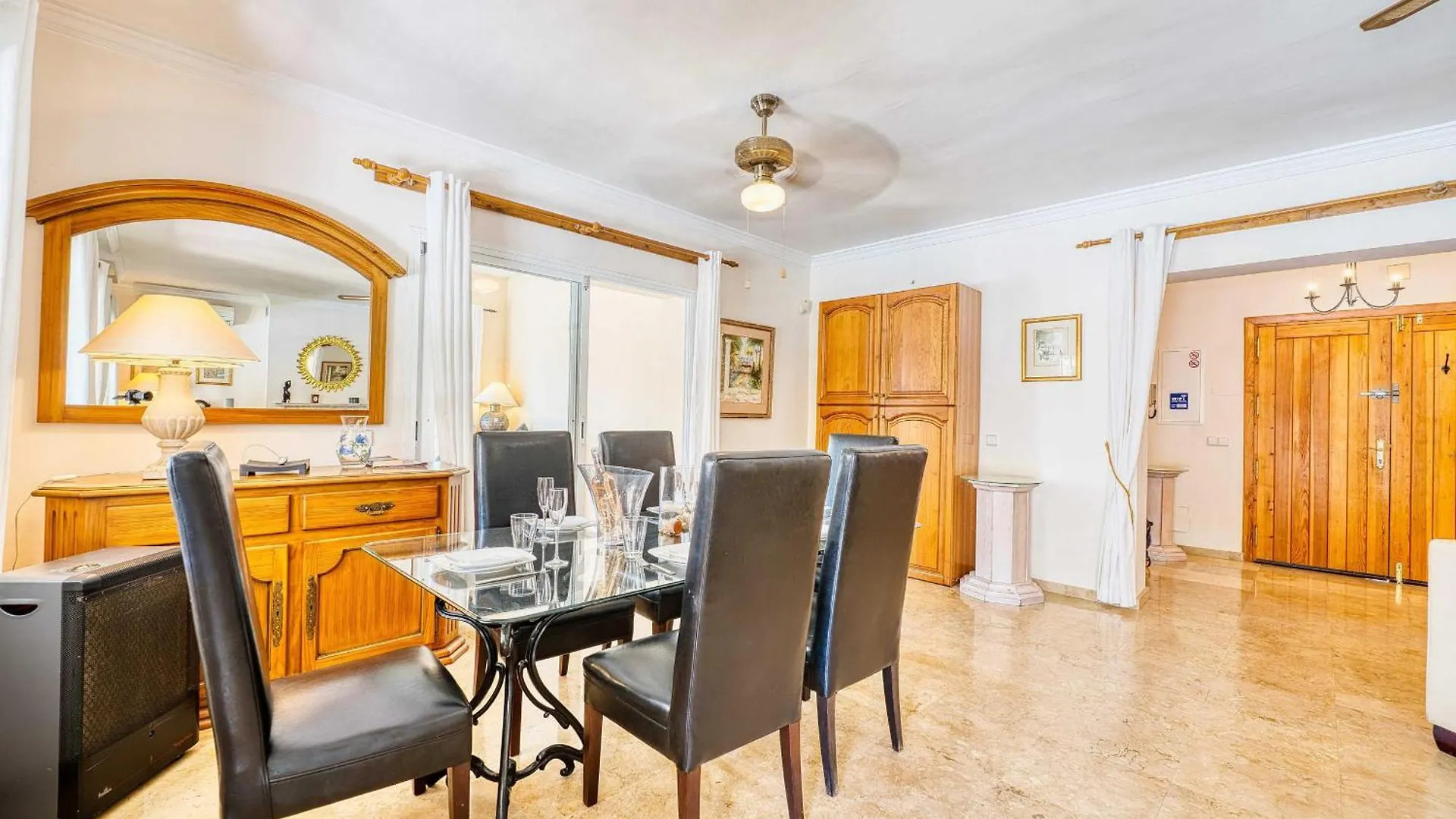 1106 Marbella Large Family Villa Estepona