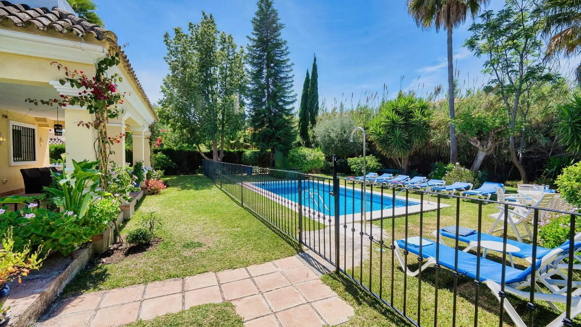 1106 Marbella Large Family Villa Estepona Španělsko