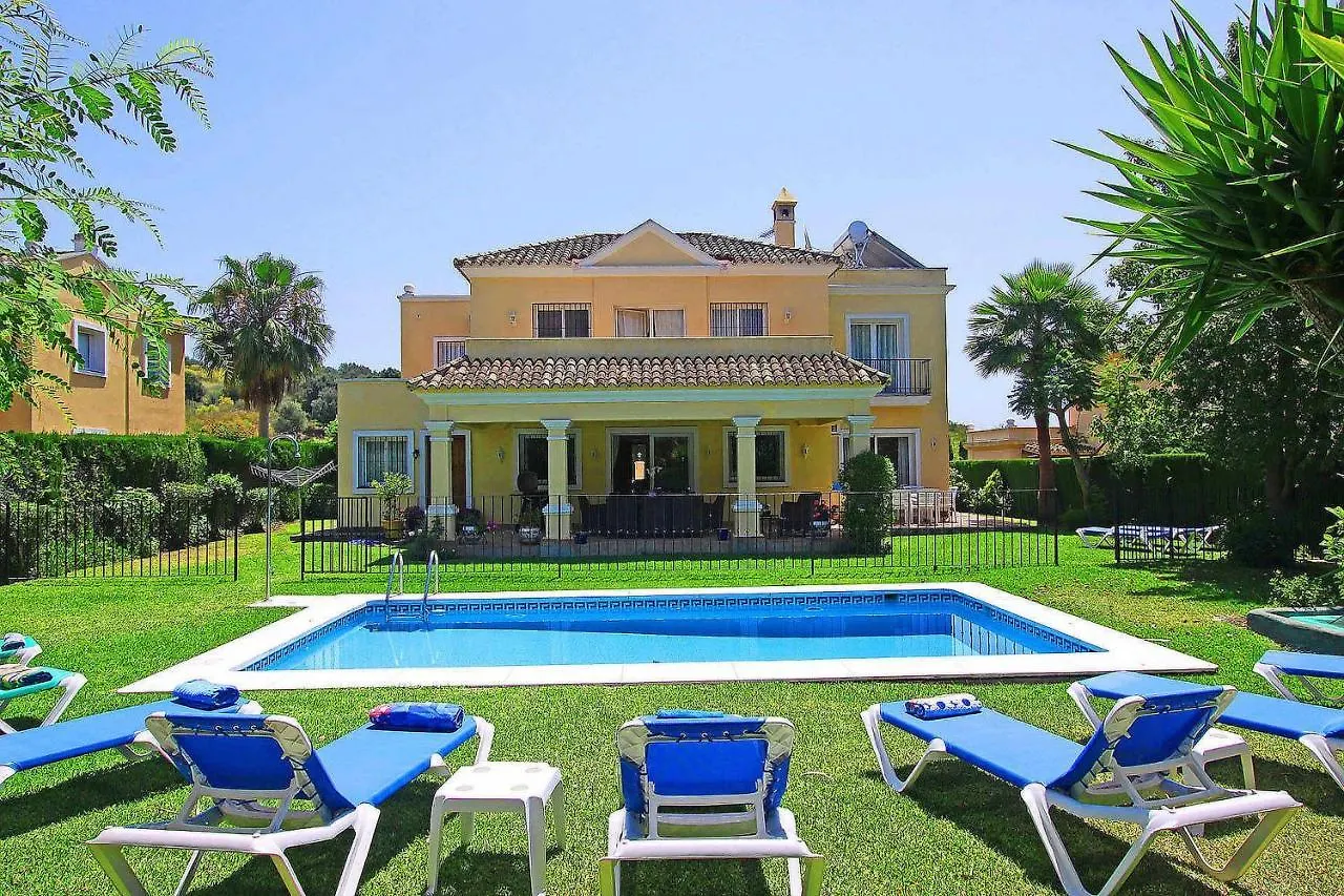 1106 Marbella Large Family Villa Estepona 0*,