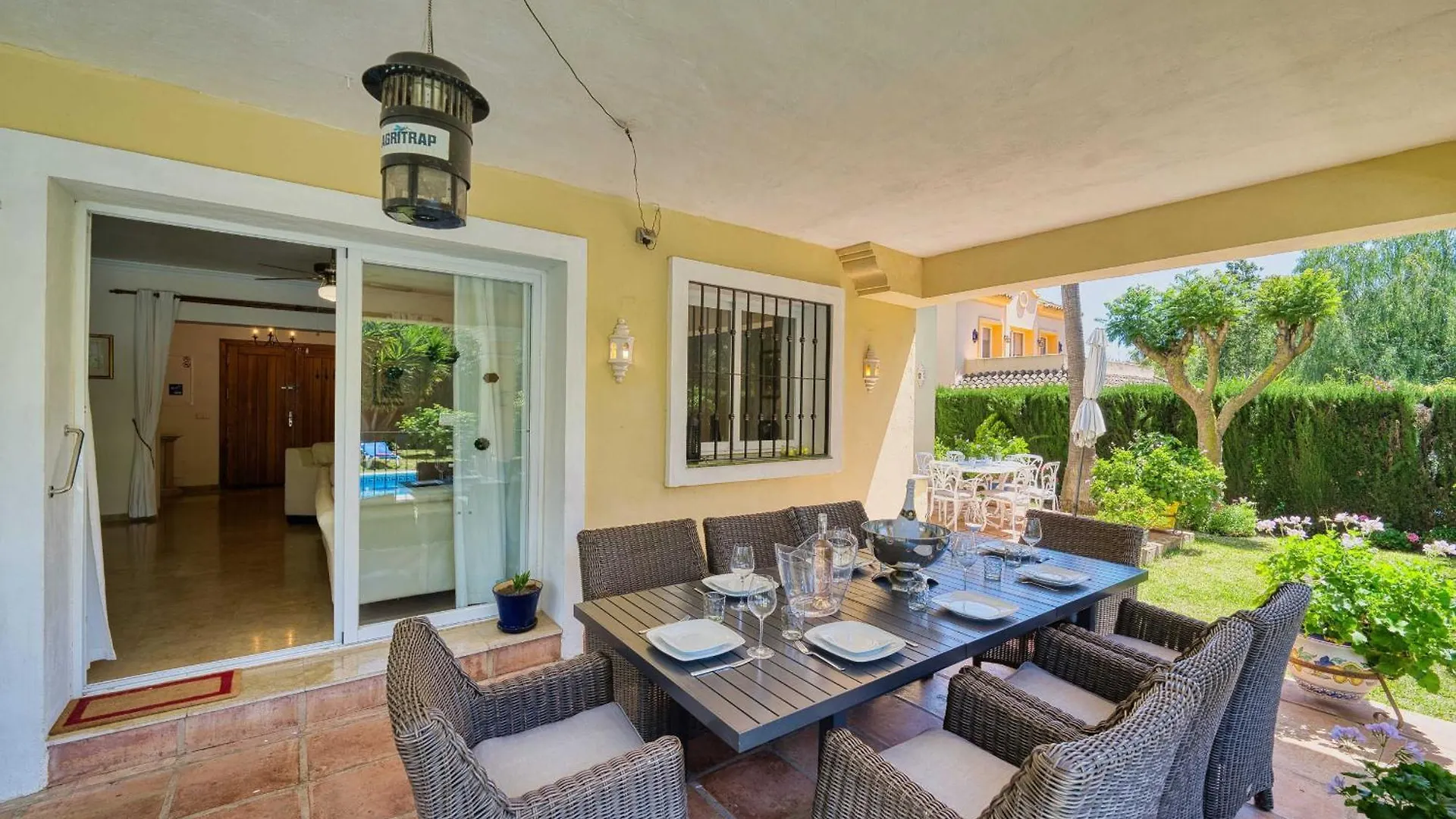 1106 Marbella Large Family Villa Estepona Spain